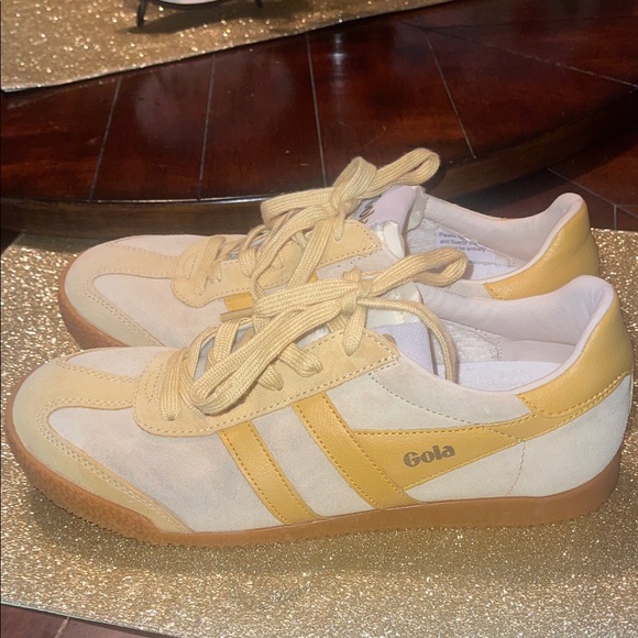 Gola Women's Beige and Tan Sneakers - Picture 4 of 13